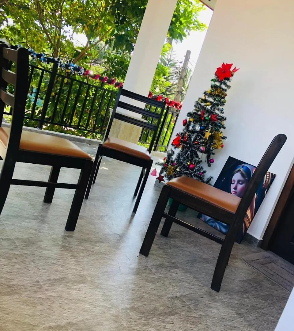 Green Leaf - Negombo Hotel